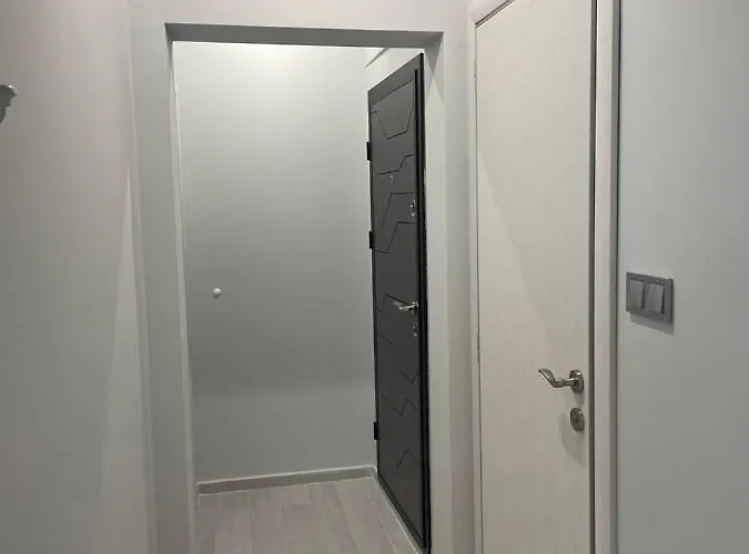 Center 2 * Βάρνα